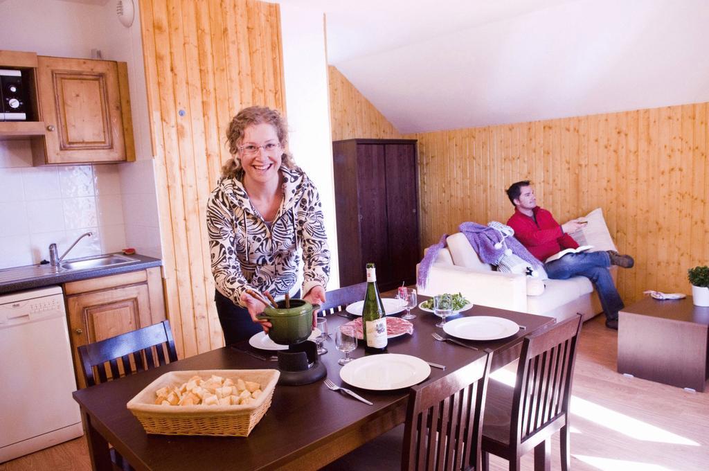 Résidence Goélia Les Chalets des Ecourts Saint-Jean-d'Arves Habitación foto